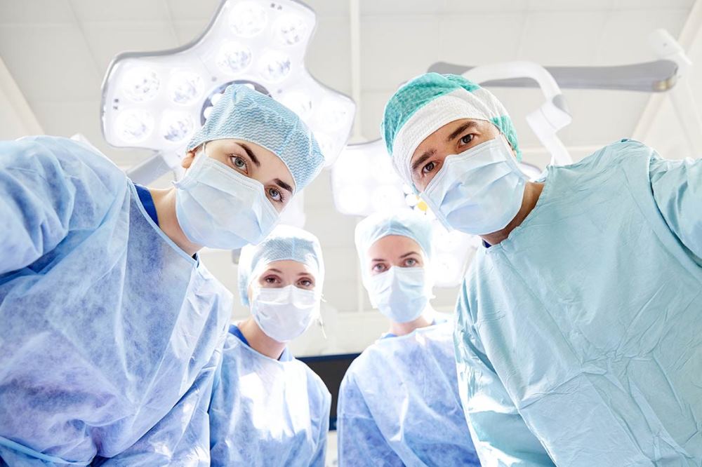 Наши хирурги - професионализм и ответственность (к статье по хирургии).jpg